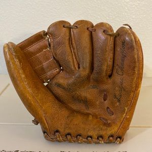 1960s Vintage TMC 222 Baseball Glove, Pre-shaped Model, League Champion